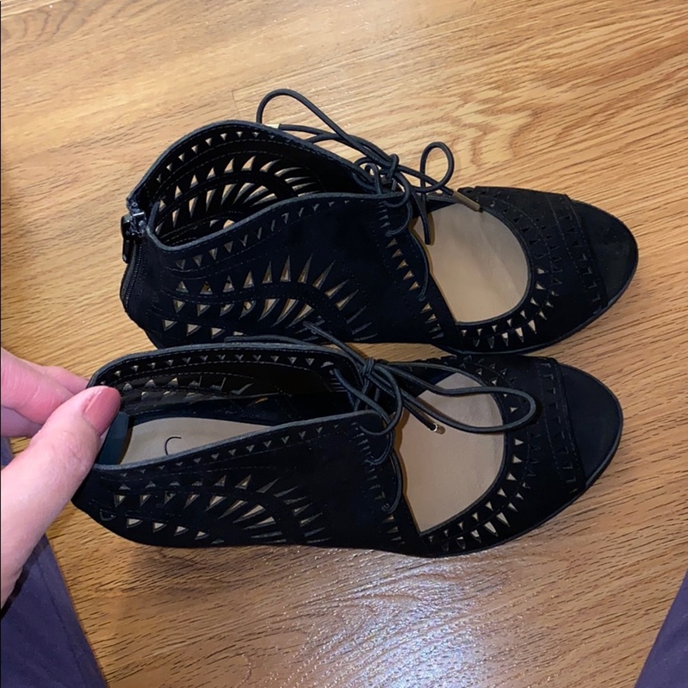 Buckle heels!